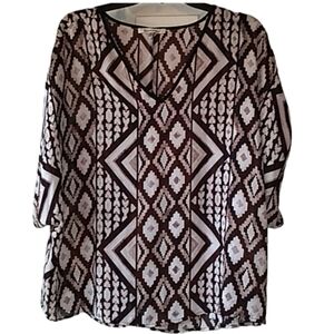Quintessential pattern tribal brown and white blouse